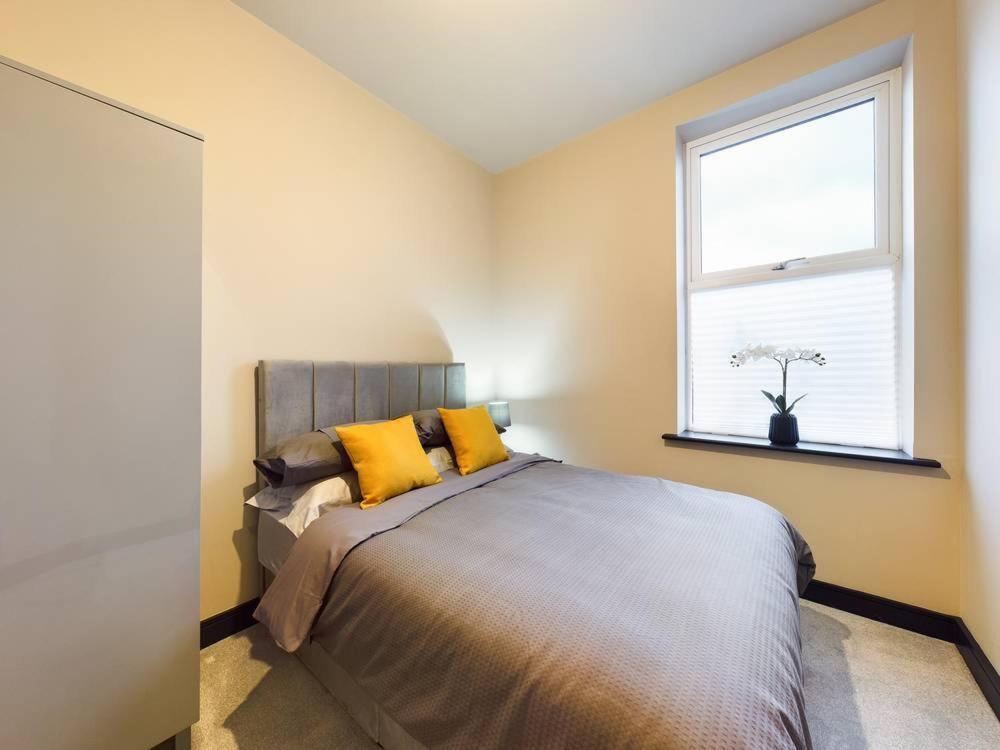 Gibson Manor Apartments Уолъси Екстериор снимка
